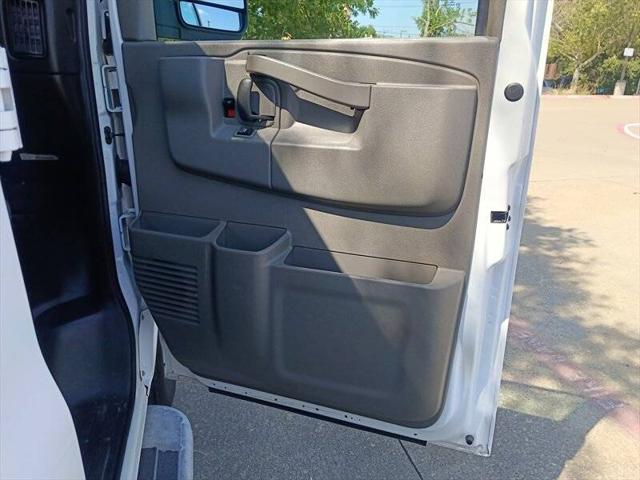 2022 GMC Savana Cargo RWD 2500 Regular Wheelbase Work Van