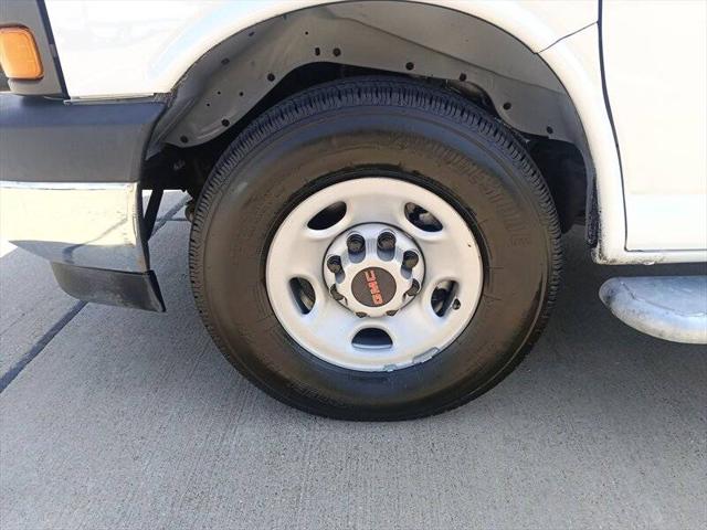 2022 GMC Savana Cargo RWD 2500 Regular Wheelbase Work Van