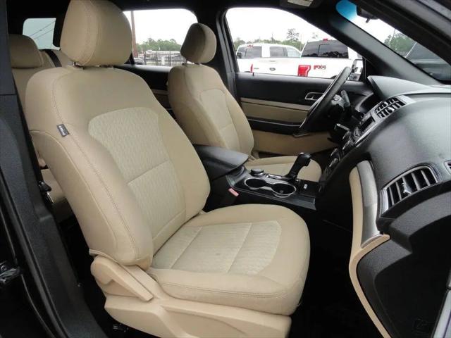 2016 Ford Explorer Base