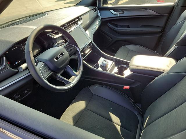 2025 Jeep Grand Cherokee GRAND CHEROKEE ALTITUDE X 4X2