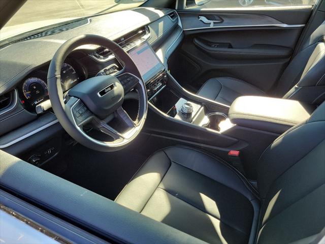 2025 Jeep Grand Cherokee GRAND CHEROKEE LIMITED 4X2