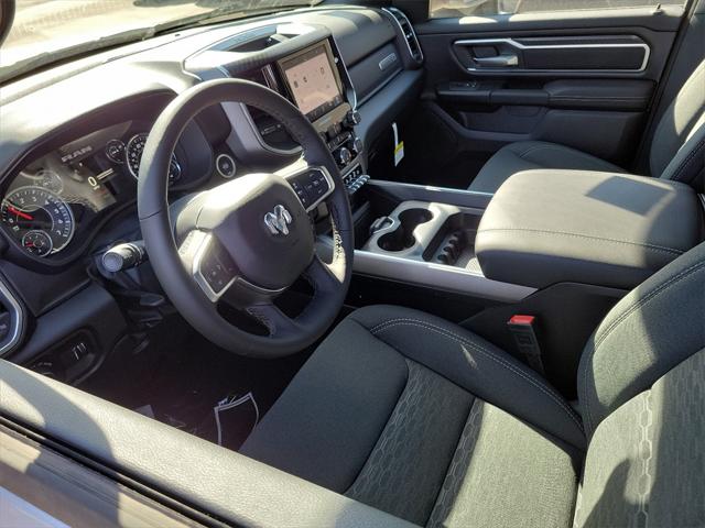 2025 RAM Ram 1500 RAM 1500 BIG HORN CREW CAB 4X2 57 BOX