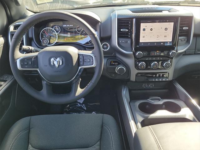 2025 RAM Ram 1500 RAM 1500 BIG HORN CREW CAB 4X2 57 BOX