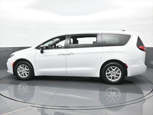 2025 Chrysler Pacifica PACIFICA SELECT