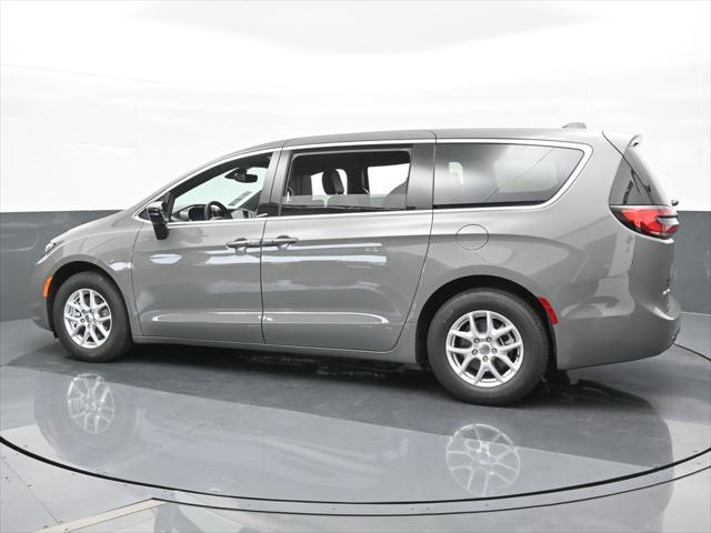 2025 Chrysler Pacifica PACIFICA SELECT