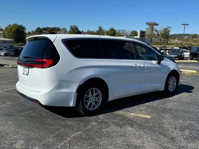 2025 Chrysler Pacifica PACIFICA SELECT