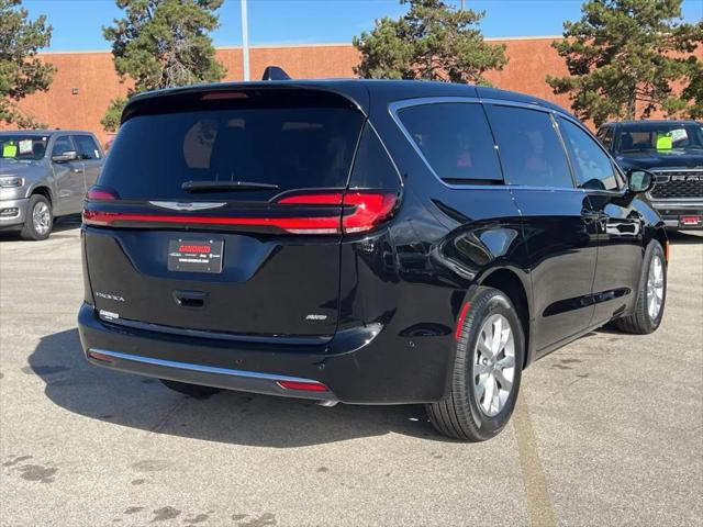 2025 Chrysler Pacifica PACIFICA SELECT AWD