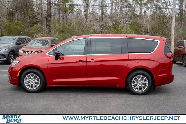 2025 Chrysler Pacifica PACIFICA SELECT