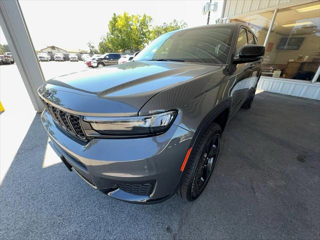 2025 Jeep Grand Cherokee GRAND CHEROKEE L ALTITUDE X 4X2