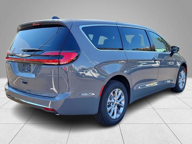 2025 Chrysler Pacifica PACIFICA SELECT AWD