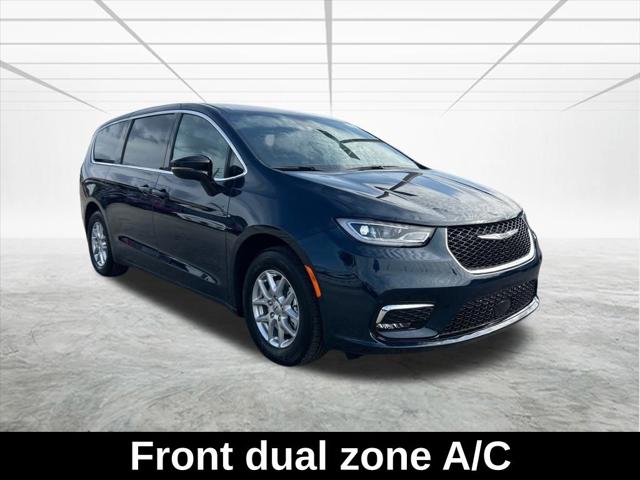 2025 Chrysler Pacifica PACIFICA SELECT