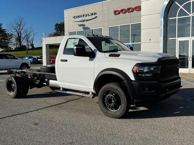 2024 RAM Ram 5500 Chassis Cab RAM 5500 TRADESMAN CHASSIS REGULAR CAB 4X4 84 CA