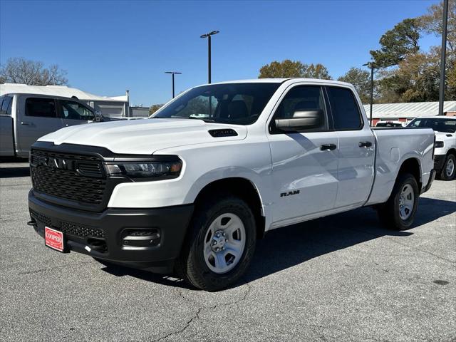 2025 RAM Ram 1500 RAM 1500 TRADESMAN QUAD CAB 4X4 64 BOX