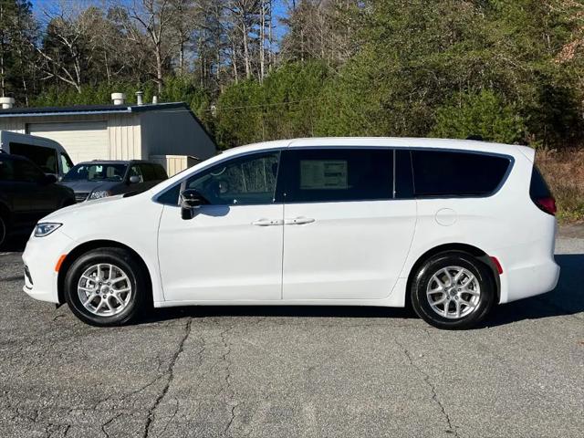 2025 Chrysler Pacifica PACIFICA SELECT