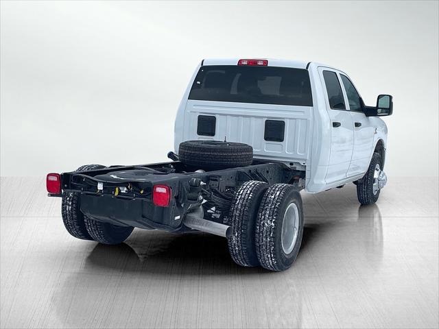 2024 RAM Ram 3500 Chassis Cab RAM 3500 TRADESMAN CREW CAB CHASSIS 4X4 60 CA 2024 RAM Ram 3500 Chassis Cab RAM 3500 TRADESMAN CREW CAB CHASSIS 4X4 60 CA