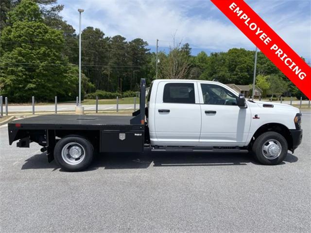 2024 RAM Ram 3500 Chassis Cab RAM 3500 TRADESMAN CREW CAB CHASSIS 4X4 60 CA