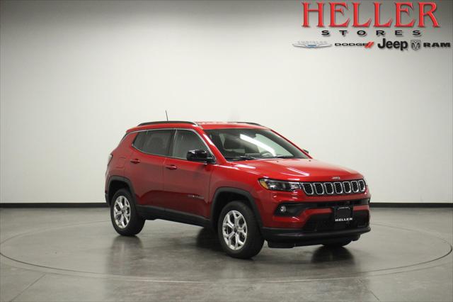 2025 Jeep Compass COMPASS LATITUDE 4X4