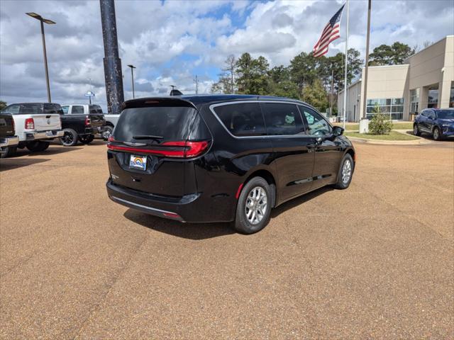 2025 Chrysler Pacifica PACIFICA SELECT