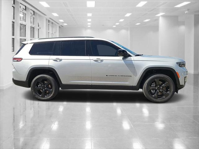 2025 Jeep Grand Cherokee GRAND CHEROKEE L ALTITUDE X 4X2