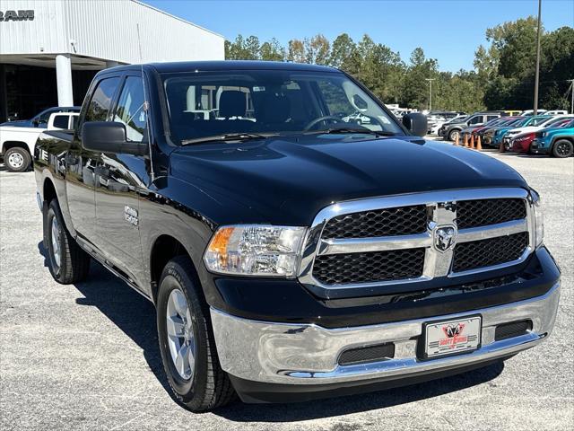 2024 RAM Ram 1500 Classic RAM 1500 CLASSIC TRADESMAN CREW CAB 4X2 57 BOX