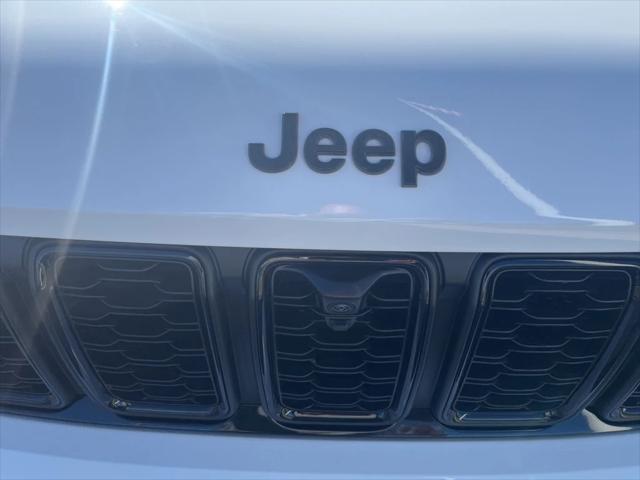 2025 Jeep Grand Cherokee GRAND CHEROKEE L LIMITED 4X2