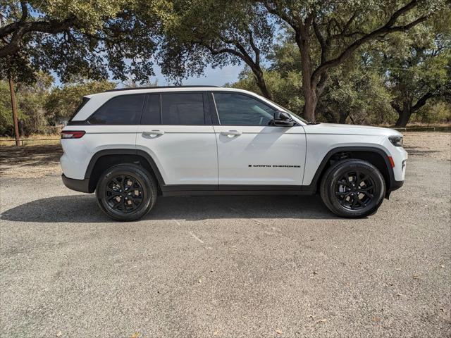 2025 Jeep Grand Cherokee GRAND CHEROKEE ALTITUDE 4X4