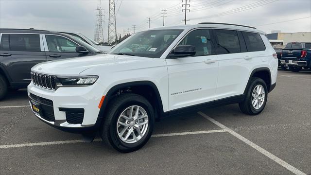 2025 Jeep Grand Cherokee GRAND CHEROKEE L LAREDO X 4X4