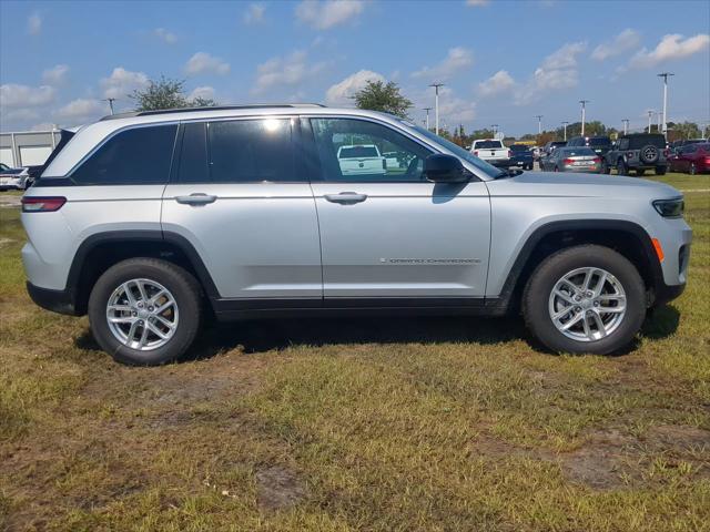 2025 Jeep Grand Cherokee GRAND CHEROKEE LAREDO X 4X2