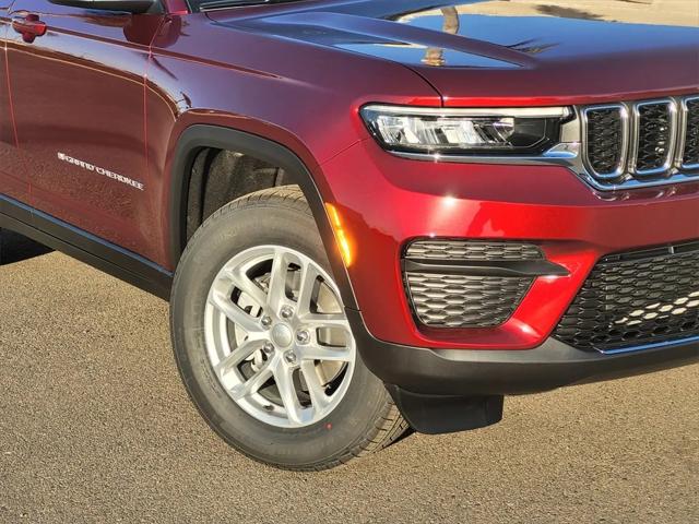 2025 Jeep Grand Cherokee GRAND CHEROKEE LAREDO X 4X4