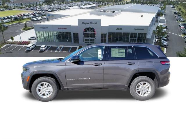 2025 Jeep Grand Cherokee GRAND CHEROKEE LAREDO 4X4