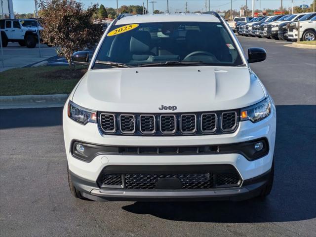 2025 Jeep Compass COMPASS LATITUDE 4X4