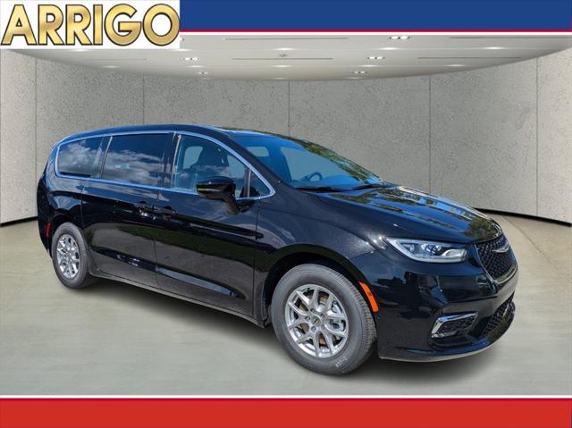 2025 Chrysler Pacifica PACIFICA SELECT