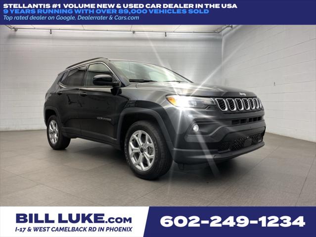 2025 Jeep Compass COMPASS LATITUDE 4X4