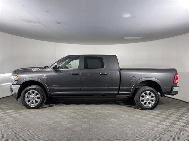 2022 RAM 3500 Limited Mega Cab 4x4 64 Box