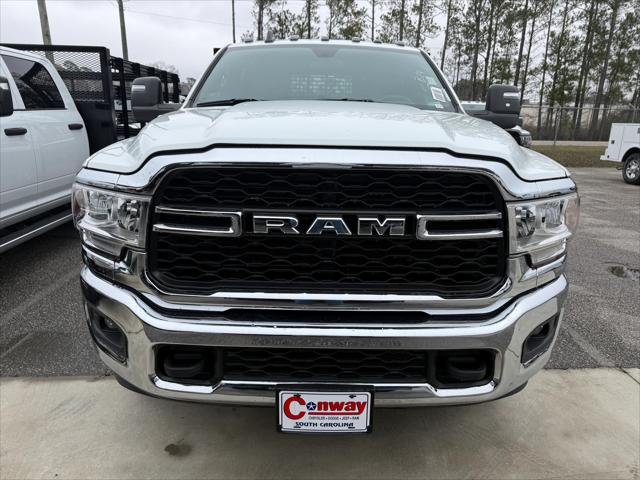 2024 RAM Ram 3500 Chassis Cab RAM 3500 TRADESMAN CREW CAB CHASSIS 4X4 60 CA