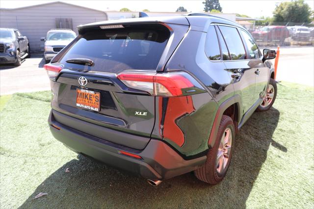 2022 Toyota RAV4 XLE