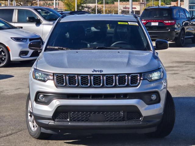 2025 Jeep Compass COMPASS LATITUDE 4X4