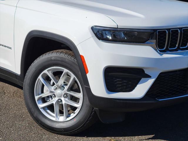 2025 Jeep Grand Cherokee GRAND CHEROKEE LAREDO X 4X2