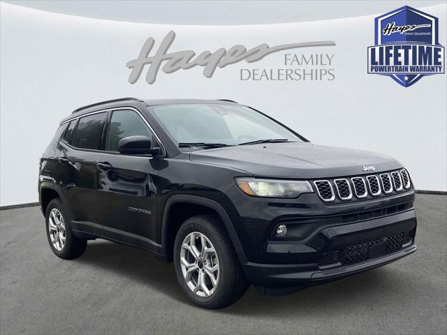 2025 Jeep Compass COMPASS LATITUDE 4X4