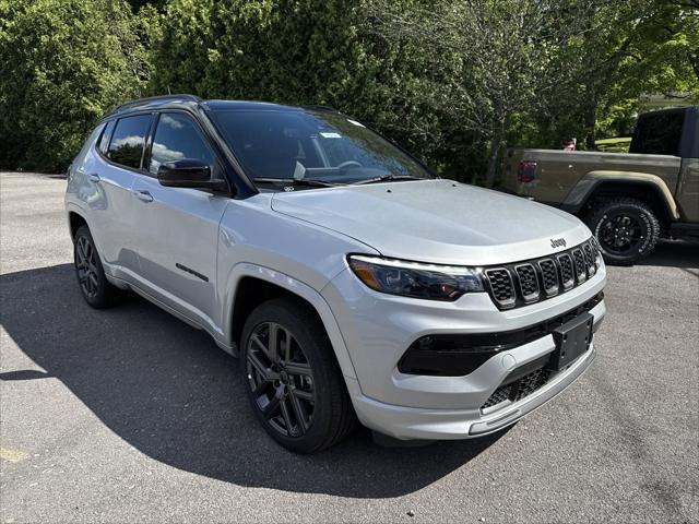 2025 Jeep Compass COMPASS LIMITED 4X4