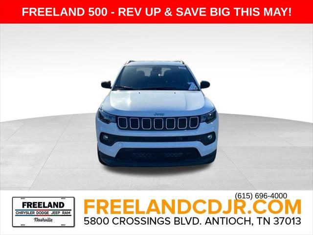 2025 Jeep Compass COMPASS LATITUDE 4X4