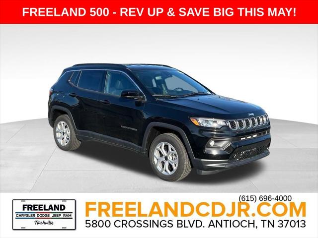 2025 Jeep Compass COMPASS LATITUDE 4X4