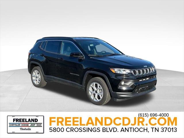 2025 Jeep Compass COMPASS LATITUDE 4X4