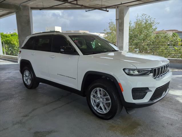 2025 Jeep Grand Cherokee GRAND CHEROKEE LAREDO X 4X2