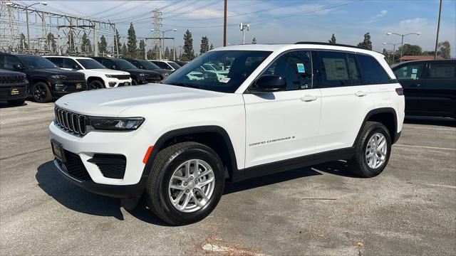 2025 Jeep Grand Cherokee GRAND CHEROKEE LAREDO X 4X2