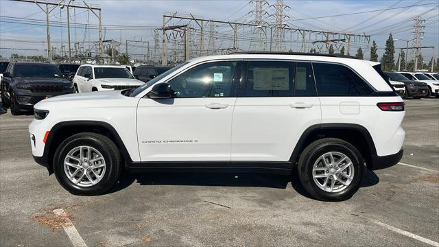 2025 Jeep Grand Cherokee GRAND CHEROKEE LAREDO X 4X2