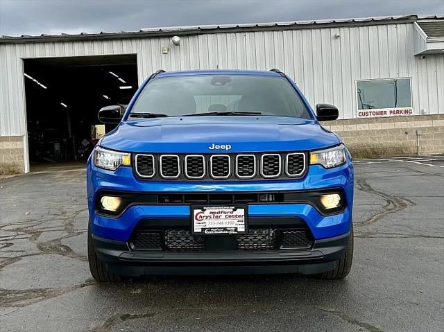 2025 Jeep Compass COMPASS LATITUDE 4X4