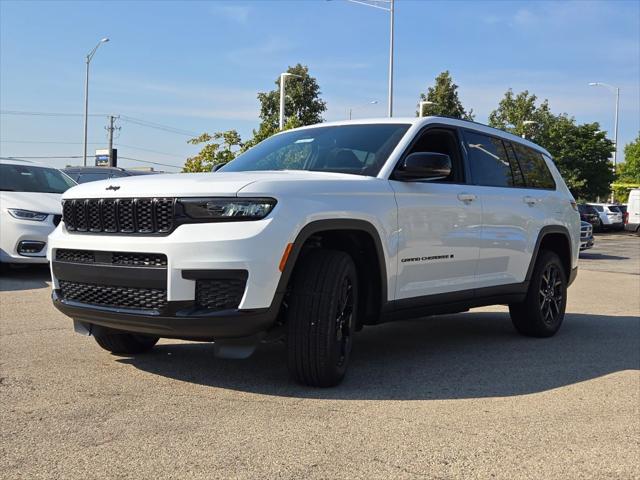 2025 Jeep Grand Cherokee GRAND CHEROKEE L ALTITUDE 4X4