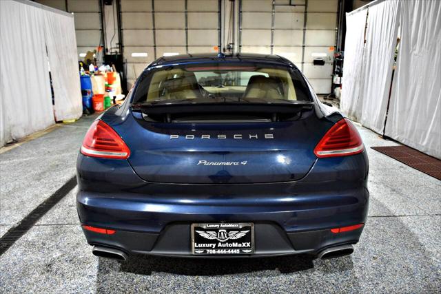 2014 Porsche Panamera 4