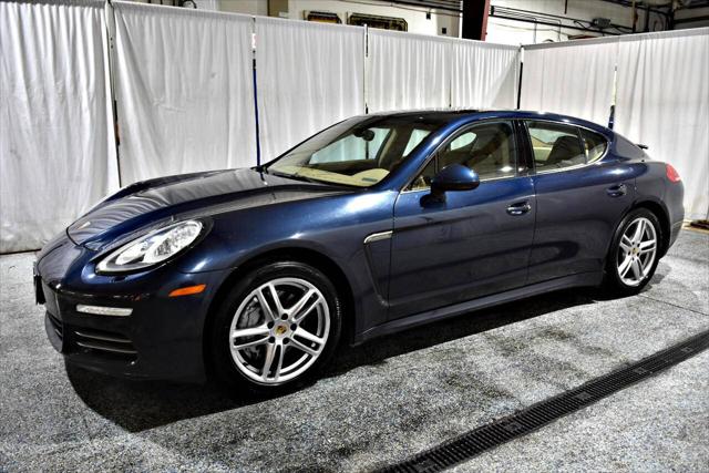 2014 Porsche Panamera 4